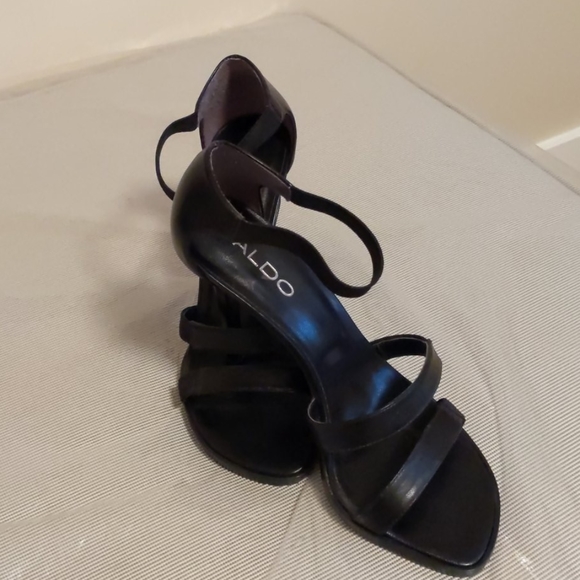 Aldo Strappy Heels - Picture 2 of 4